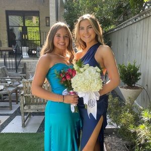 Meet your Posher, Georgia